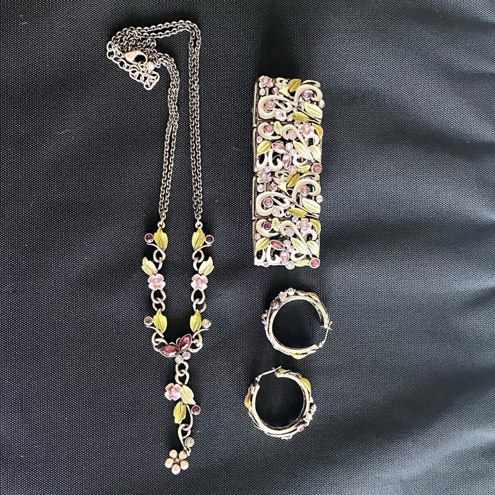 Necklace Bracelet & Earrings Set